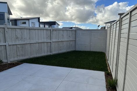 Photo of property in 131 Waituarua Drive, Takanini, Auckland, 2112