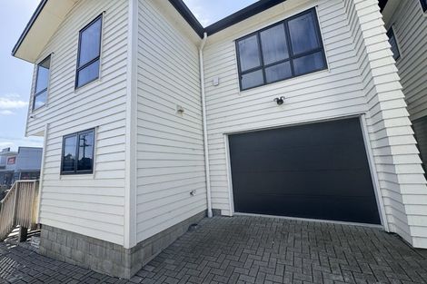 Photo of property in 367a Don Buck Road, Massey, Auckland, 0614