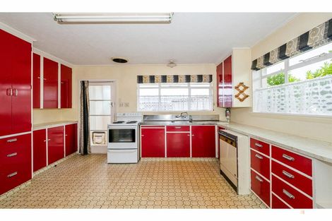 Photo of property in 1 Regent Street, Waimate, 7924