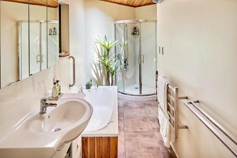 Photo of property in 12 Matatua Road, Raumati Beach, Paraparaumu, 5032