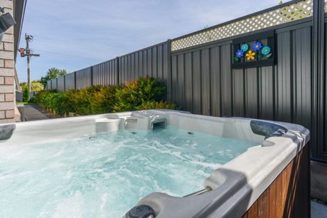 Photo of property in 1 Whakatomo Place, Havelock North, 4130