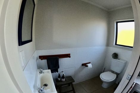 Photo of property in 172 Paraite Road, Paraite, New Plymouth, 4373