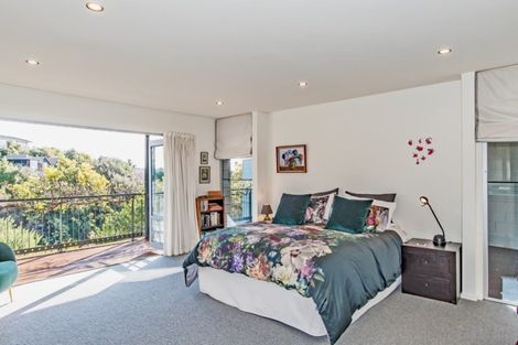Photo of property in 1 Sherwood Lane, Cashmere, Christchurch, 8022