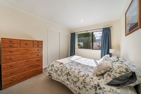 Photo of property in 51 Fraser Crescent, Elderslea, Upper Hutt, 5018