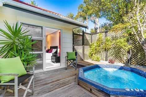 Photo of property in 175 Chelsea View Drive, Chatswood, Auckland, 0626