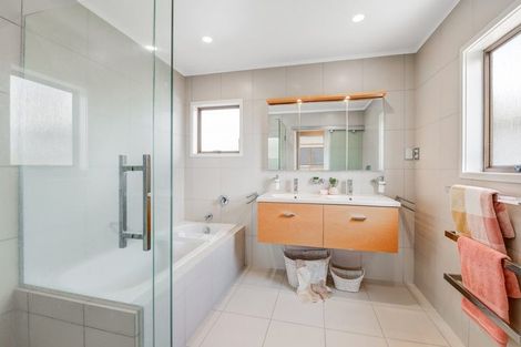 Photo of property in 1/9 Kowhai Road, Mairangi Bay, Auckland, 0630