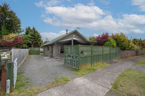 Photo of property in 2/1 Glengarry Place, Hilltop, Taupo, 3330