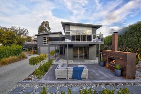 Photo of property in 73 Oregon Drive, Kelvin Heights, Queenstown, 9300