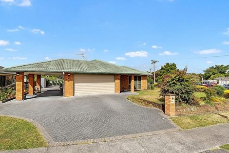 Photo of property in 2 Mews Place, Forest Lake, Hamilton, 3200