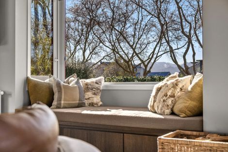 Photo of property in 8 Little Oak Common, Wanaka, 9305