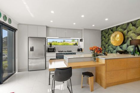 Photo of property in 3 Aderman Place, Hurworth, New Plymouth, 4310