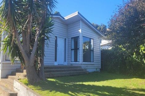 Photo of property in 94 Mana Esplanade, Paremata, Porirua, 5026