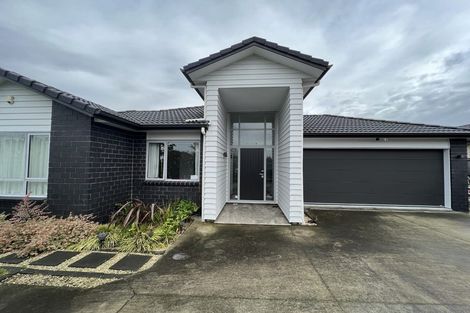 Photo of property in 587 Great South Road, Rosehill, Papakura, 2113