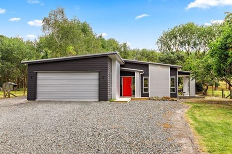 Photo of property in 232 Rimmer Road, Helensville, 0875