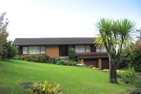 Photo of property in 21 Seymour Road, Mellons Bay, Auckland, 2014
