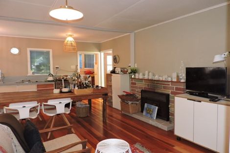 Photo of property in 21 Creagh Street, Tapu, Thames, 3575