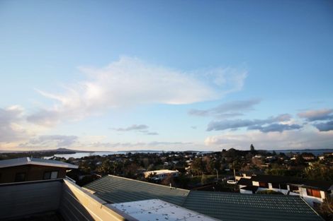 Photo of property in 1/10 Copperfield Terrace, Mellons Bay, Auckland, 2014