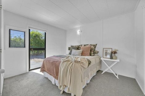 Photo of property in 2/40 Rosella Road, Mangere East, Auckland, 2024