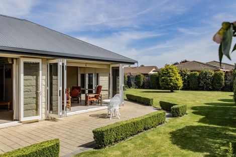 Photo of property in 2 Windsor Court, Rangiora, 7400