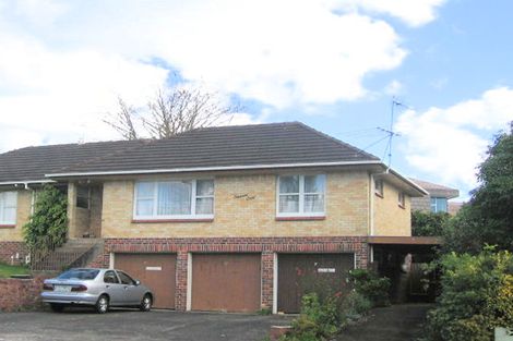 Photo of property in 3a Sutton Crescent, Papatoetoe, Auckland, 2025