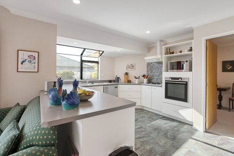 Photo of property in 58 Cedar Drive, Paraparaumu Beach, Paraparaumu, 5032