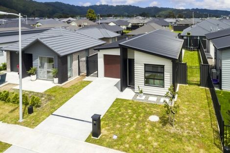 Photo of property in 11 Pattullo Crescent, Wallaceville, Upper Hutt, 5018