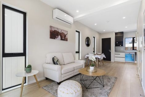 Photo of property in 7/155 Te Atatu Road, Te Atatu South, Auckland, 0610