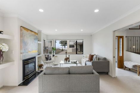 Photo of property in 22 The Esplanade, Eastern Beach, Auckland, 2012