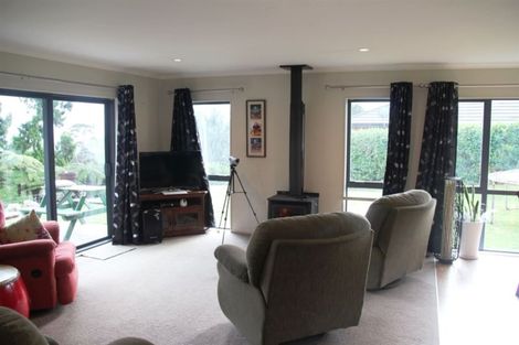 Photo of property in 105 Judge Richardson Drive, Opaheke, Papakura, 2584