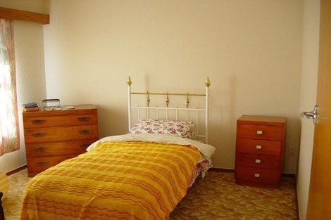 Photo of property in 2/187 Lake Road, Belmont, Auckland, 0622