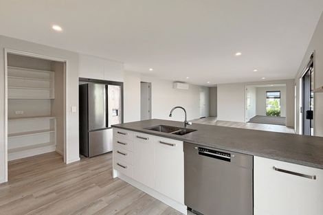 Photo of property in 14 Dalness Crescent, Halswell, Christchurch, 8025