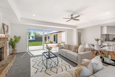 Photo of property in 14 Waimarie Street, Pegasus, 7612