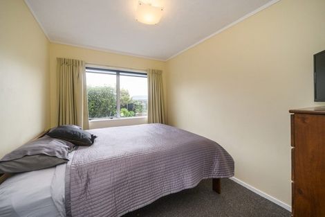 Photo of property in 17 Cargill Grove, Kelvin Grove, Palmerston North, 4414