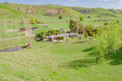 Photo of property in 653 No 3 Line, Okoia, Whanganui, 4582