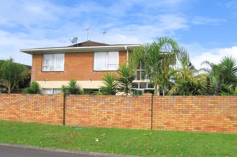 Photo of property in 3 Tabago Place, Half Moon Bay, Auckland, 2012