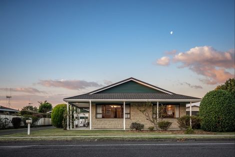 Photo of property in 65 Browning Street, Leamington, Cambridge, 3432