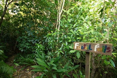 Photo of property in 33 Seaview Lane, Wainui, French Farm, 7582