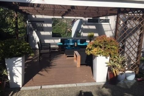 Photo of property in 6 Long Street, Torbay, Auckland, 0630