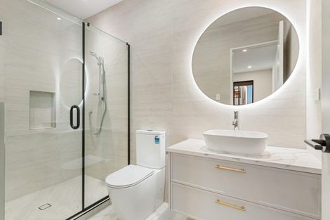 Photo of property in 43 Puihi Crescent, Massey, 0614