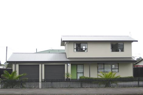 Photo of property in 164 Tukapa Street, Westown, New Plymouth, 4310