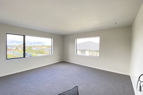 Photo of property in 21 Vazey Way, Hobsonville, Auckland, 0618