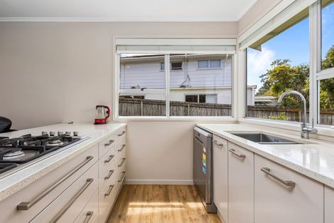 Photo of property in 1 Cunliffe Place, Glenfield, Auckland, 0629