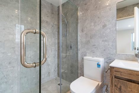 Photo of property in 5b Poruru Close, Papakura, 2110