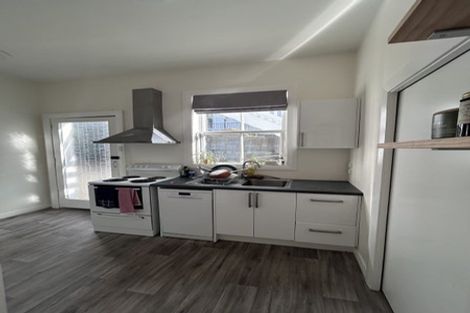 Photo of property in 39 Thompson Street, Mount Cook, Wellington, 6011