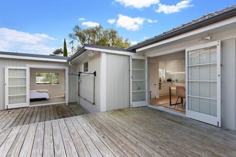 Photo of property in 1/75 Atkinson Road, Titirangi, Auckland, 0604