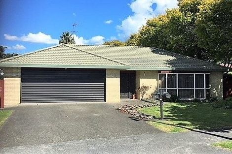 Photo of property in 9 Tington Avenue, Wattle Downs, Auckland, 2103