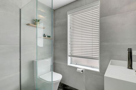 Photo of property in 13a Main Road, Titahi Bay, Porirua, 5022