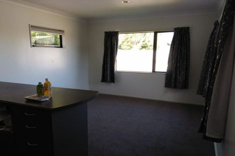 Photo of property in 65 Leighton Avenue, Waiwhetu, Lower Hutt, 5010