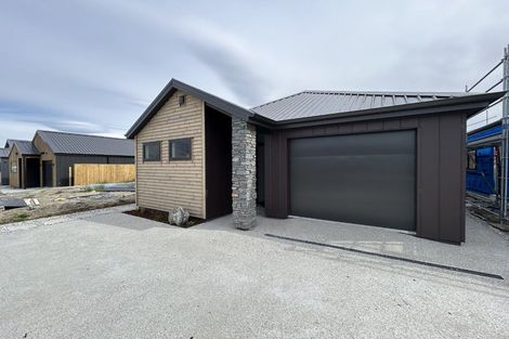 Photo of property in 169 Howden Drive, Jacks Point, 9371