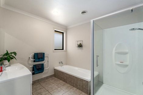 Photo of property in 29 Alice Burn Drive, Luggate, Cromwell, 9383